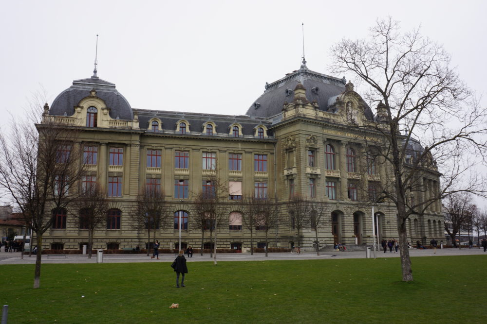 Uni Bern Hauptgebäude. Bild: Angela Krenger